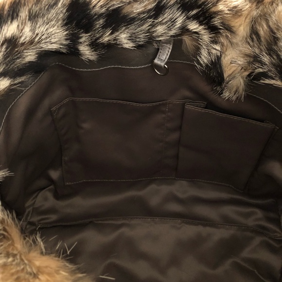 COACH Limited Edition Suede tote bag with Fox fur trim - Picture 5 of 8